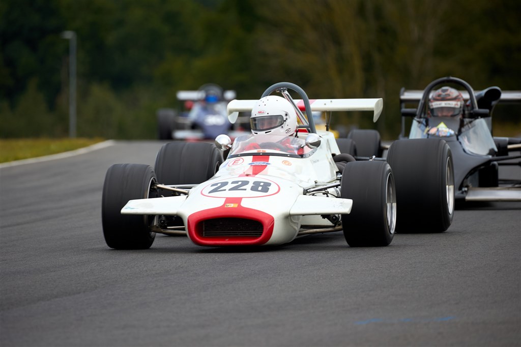 Claus Thulstrups Brabham BT35 fra 1971 skilte sig ud i formel feltet.
(Foto: Ib Trebbien)